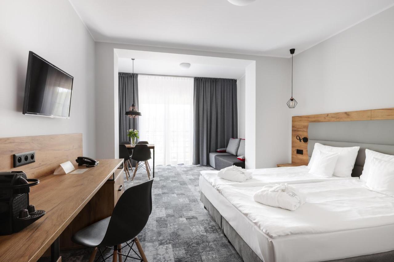 Hotel Vivaldi カルパッチ エクステリア 写真