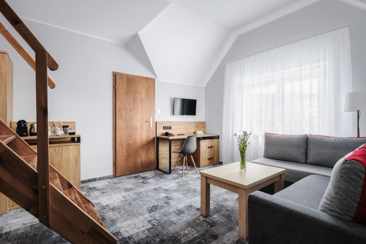 Hotel Vivaldi カルパッチ エクステリア 写真