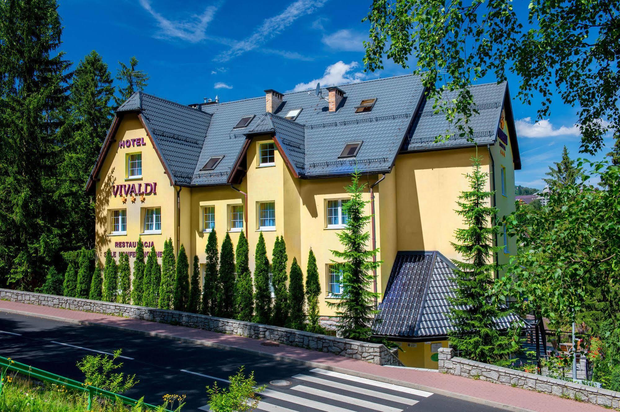 Hotel Vivaldi カルパッチ エクステリア 写真