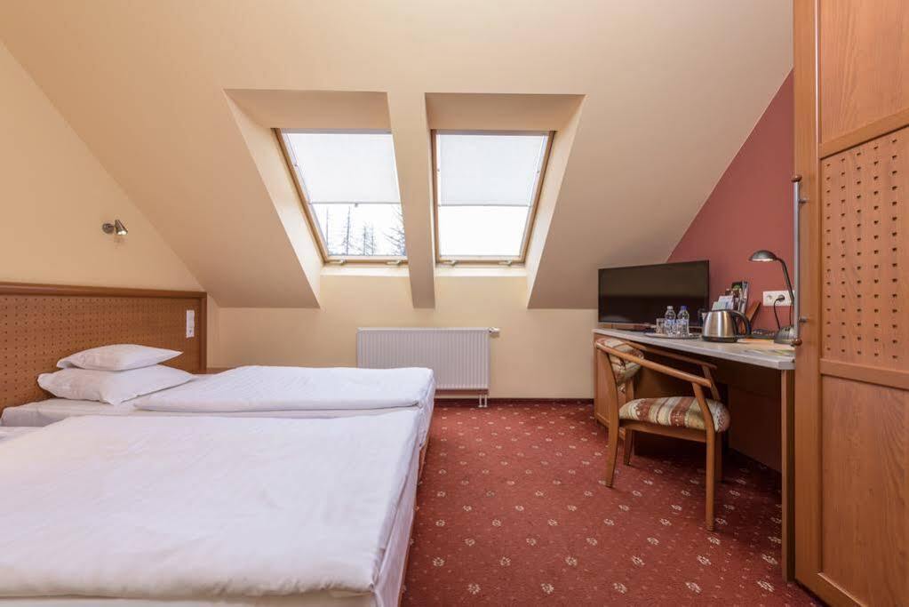 Hotel Vivaldi カルパッチ エクステリア 写真